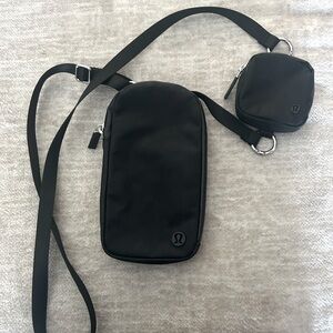 Lululemon crossbody